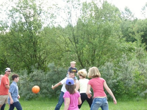 Ausflug.Abenteuerspielplatz.2012_009.jpg