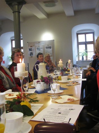 Frauenfruehstueck_2.11.2013_006_kompr.JPG