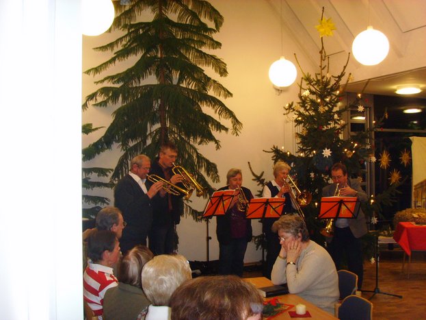 Weihnachtsfeier_Mitarbeiter_Kirchengemeinde_2010__2_.JPG