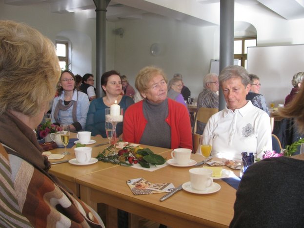 Frauenfruehstueck_2.11.2013_002_kompr.JPG